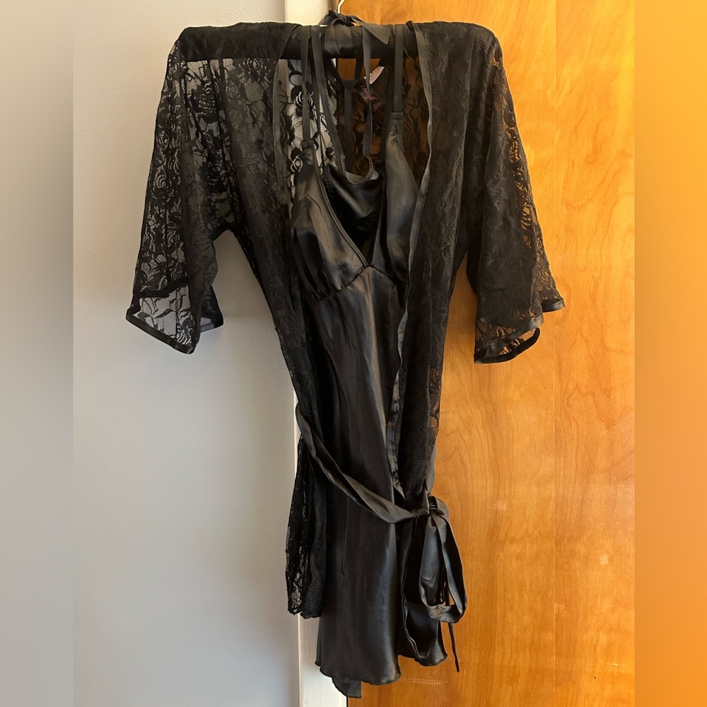 NWOT Dream girl black Lingerie set - medium